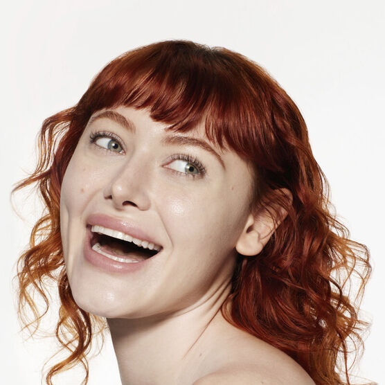 REVITALESSENCE Base l�quida Skin Glow110